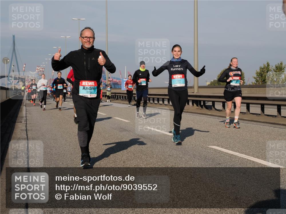 03.10.2025 - Köhlbrandbrückenlauf Fabian Wolf http://msf.ph/oto/9039552 03.10.2025 09:53:44 Position 3 1873, 3743 meine-sportfotos.de