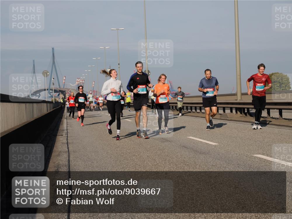 03.10.2025 - Köhlbrandbrückenlauf Fabian Wolf http://msf.ph/oto/9039667 03.10.2025 09:53:49 Position 3 1229 meine-sportfotos.de