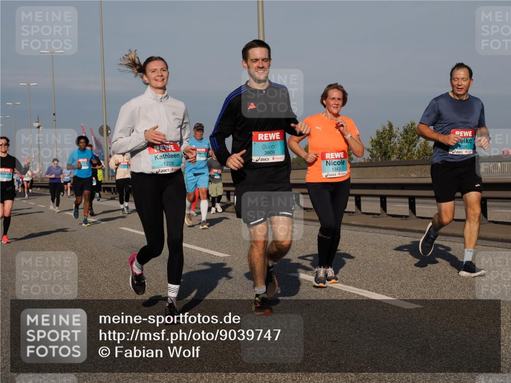 03.10.2025 - Köhlbrandbrückenlauf Fabian Wolf http://msf.ph/oto/9039747 03.10.2025 09:53:52 Position 3 1229, 3808, 1343, 2026 meine-sportfotos.de