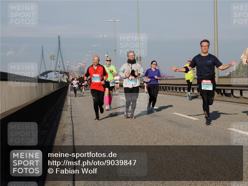03.10.2025 - Köhlbrandbrückenlauf Fabian Wolf http://msf.ph/oto/9039847 03.10.2025 09:53:59 Position 3 2891, 1408 meine-sportfotos.de
