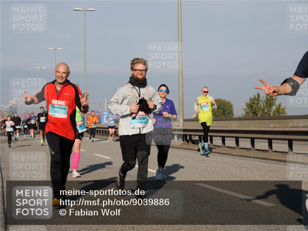 03.10.2025 - Köhlbrandbrückenlauf Fabian Wolf http://msf.ph/oto/9039886 03.10.2025 09:54:01 Position 3 2891, 2890 meine-sportfotos.de