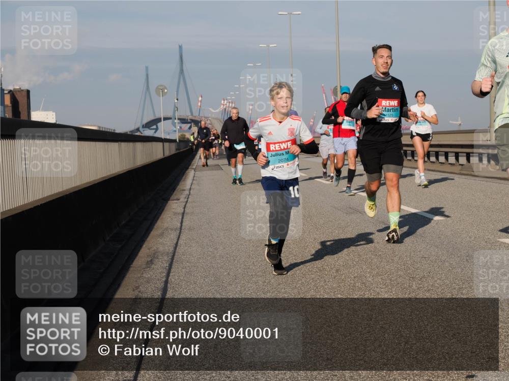 03.10.2025 - Köhlbrandbrückenlauf Fabian Wolf http://msf.ph/oto/9040001 03.10.2025 09:54:07 Position 3 2074, 10, 1525 meine-sportfotos.de