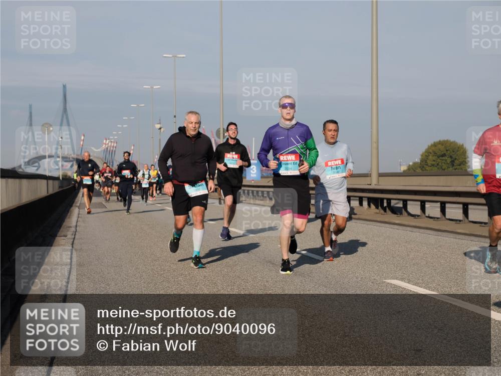 03.10.2025 - Köhlbrandbrückenlauf Fabian Wolf http://msf.ph/oto/9040096 03.10.2025 09:54:12 Position 3 2034, 3542 meine-sportfotos.de