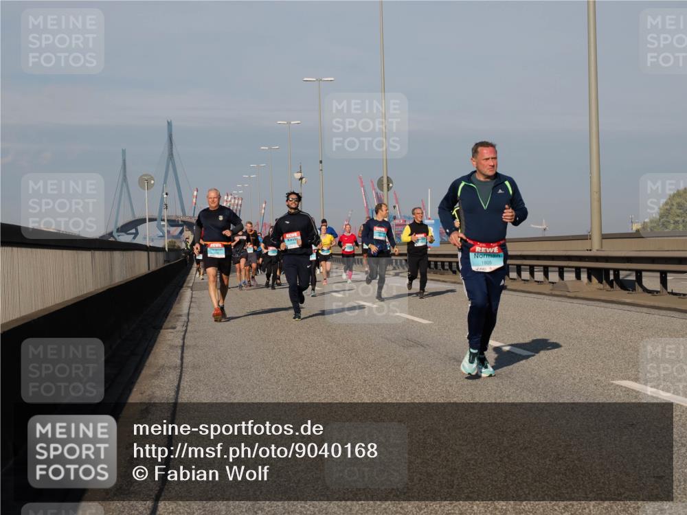 03.10.2025 - Köhlbrandbrückenlauf Fabian Wolf http://msf.ph/oto/9040168 03.10.2025 09:54:16 Position 3 1805 meine-sportfotos.de