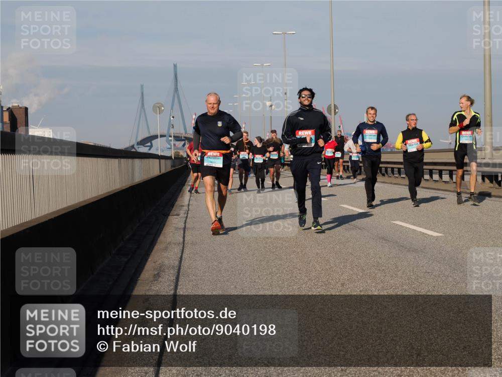 03.10.2025 - Köhlbrandbrückenlauf Fabian Wolf http://msf.ph/oto/9040198 03.10.2025 09:54:18 Position 3  meine-sportfotos.de