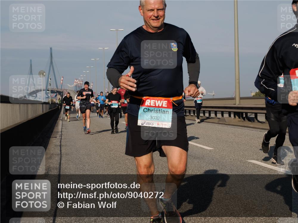 03.10.2025 - Köhlbrandbrückenlauf Fabian Wolf http://msf.ph/oto/9040272 03.10.2025 09:54:21 Position 3 3032, 58 meine-sportfotos.de