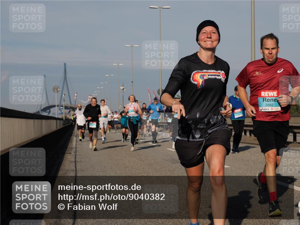 03.10.2025 - Köhlbrandbrückenlauf Fabian Wolf http://msf.ph/oto/9040382 03.10.2025 09:54:27 Position 3 2882 meine-sportfotos.de
