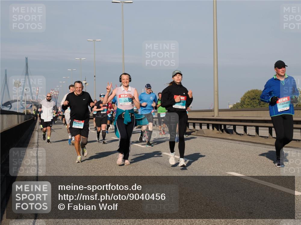 03.10.2025 - Köhlbrandbrückenlauf Fabian Wolf http://msf.ph/oto/9040456 03.10.2025 09:54:30 Position 3 1149, 3818, 1747, 3202 meine-sportfotos.de