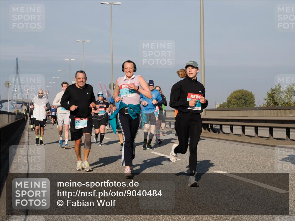 03.10.2025 - Köhlbrandbrückenlauf Fabian Wolf http://msf.ph/oto/9040484 03.10.2025 09:54:30 Position 3 1149, 3818 meine-sportfotos.de