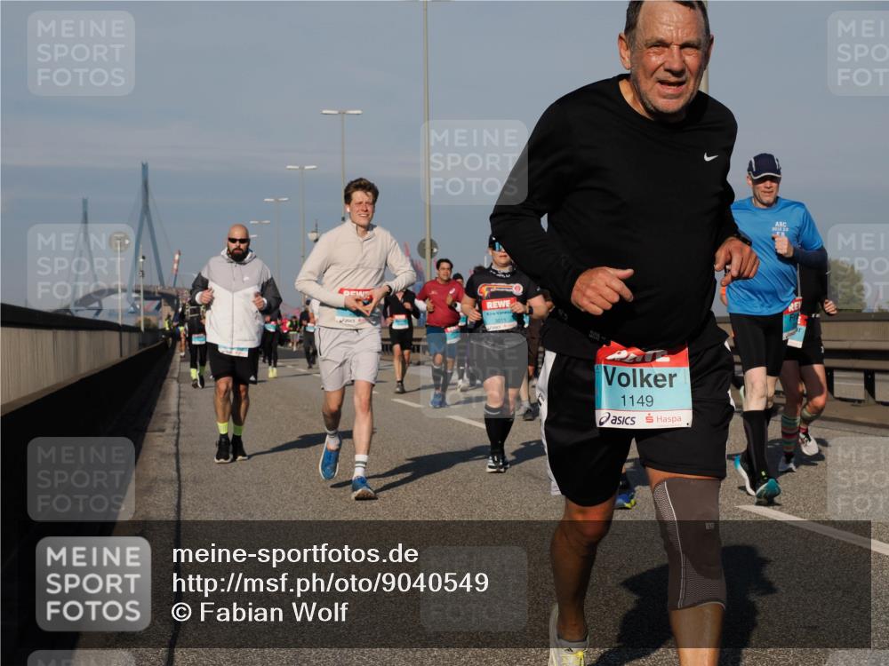 03.10.2025 - Köhlbrandbrückenlauf Fabian Wolf http://msf.ph/oto/9040549 03.10.2025 09:54:33 Position 3 3011, 1149 meine-sportfotos.de