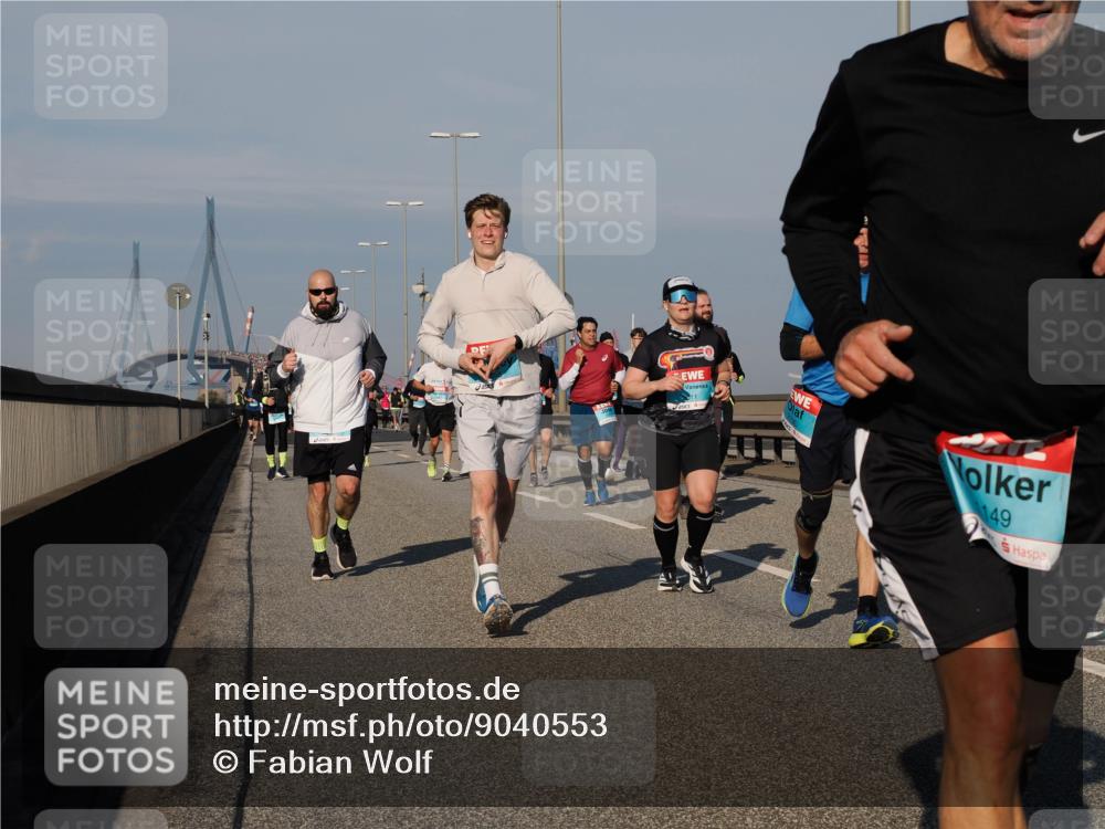 03.10.2025 - Köhlbrandbrückenlauf Fabian Wolf http://msf.ph/oto/9040553 03.10.2025 09:54:33 Position 3 149 meine-sportfotos.de