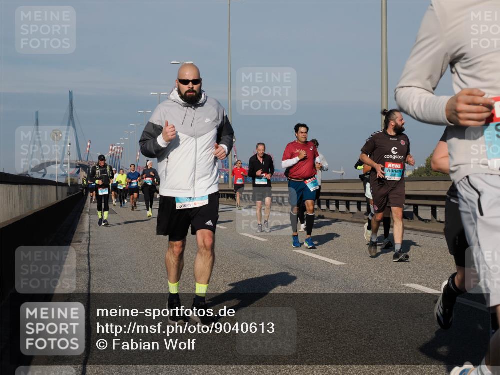 03.10.2025 - Köhlbrandbrückenlauf Fabian Wolf http://msf.ph/oto/9040613 03.10.2025 09:54:35 Position 3 288 meine-sportfotos.de