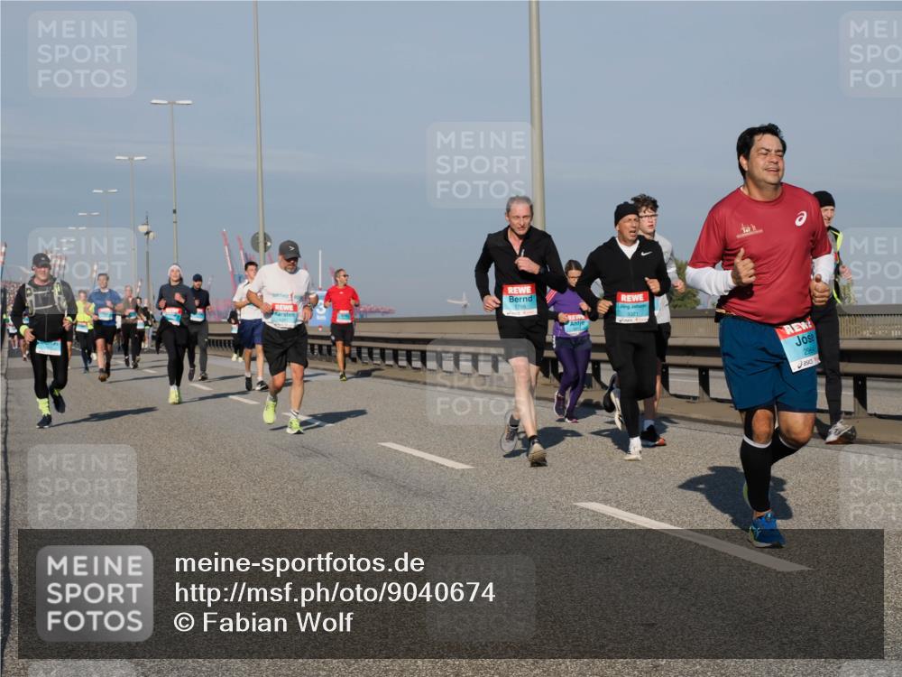 03.10.2025 - Köhlbrandbrückenlauf Fabian Wolf http://msf.ph/oto/9040674 03.10.2025 09:54:38 Position 3 1786, 3321, 2964 meine-sportfotos.de