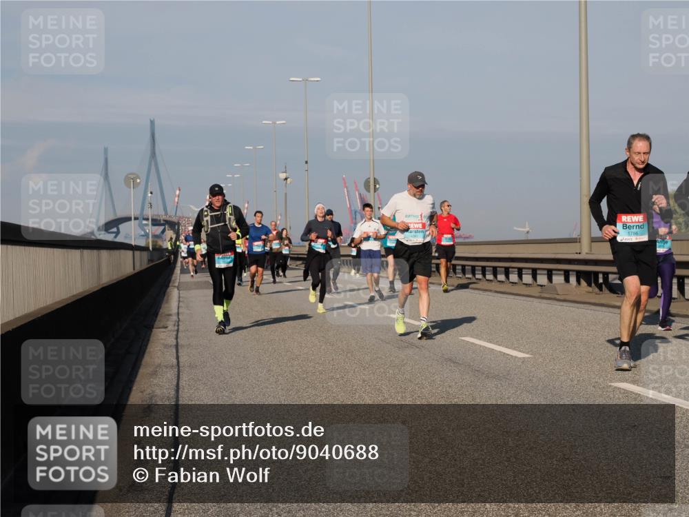 03.10.2025 - Köhlbrandbrückenlauf Fabian Wolf http://msf.ph/oto/9040688 03.10.2025 09:54:38 Position 3 1786 meine-sportfotos.de