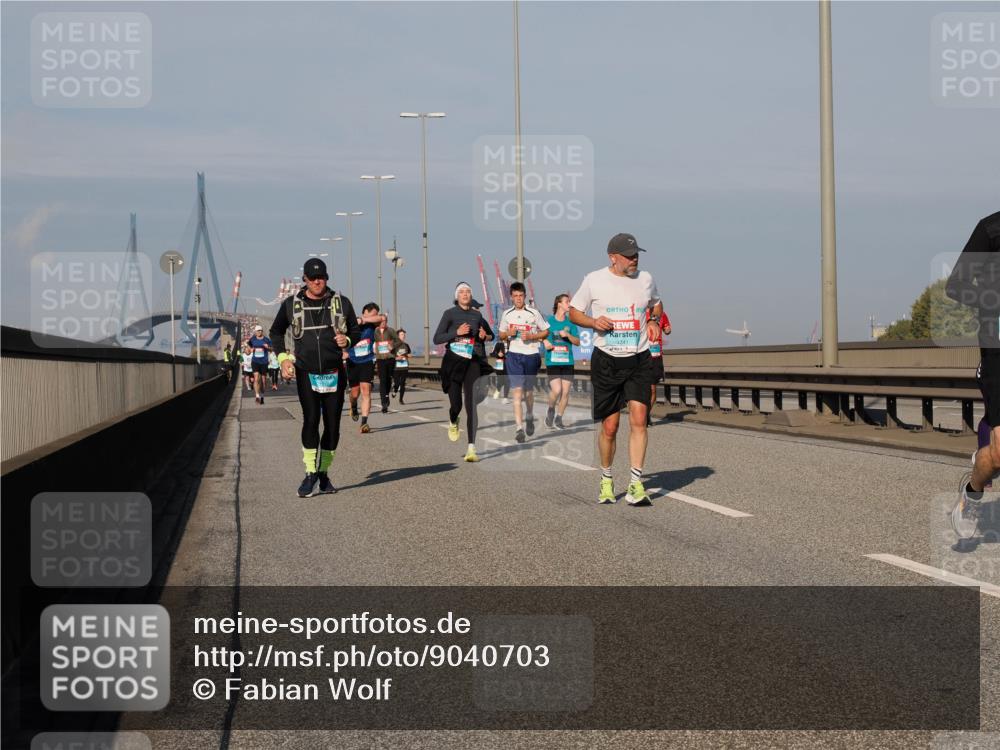 03.10.2025 - Köhlbrandbrückenlauf Fabian Wolf http://msf.ph/oto/9040703 03.10.2025 09:54:39 Position 3 1512 meine-sportfotos.de