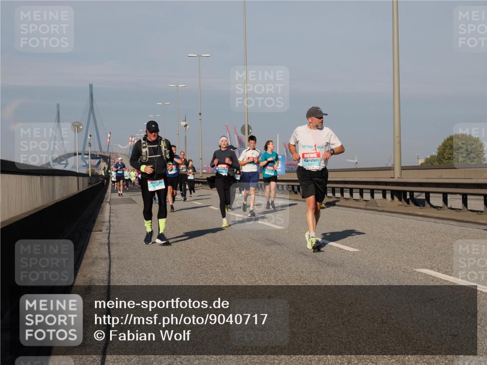 03.10.2025 - Köhlbrandbrückenlauf Fabian Wolf http://msf.ph/oto/9040717 03.10.2025 09:54:39 Position 3 5, 2, 1341 meine-sportfotos.de
