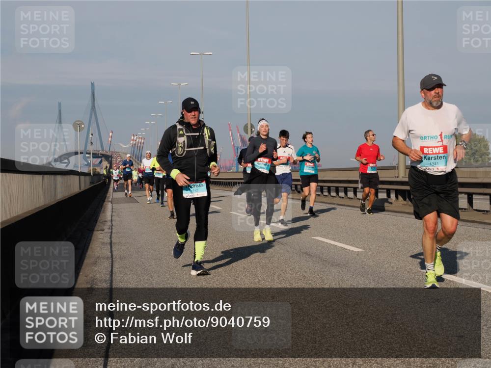 03.10.2025 - Köhlbrandbrückenlauf Fabian Wolf http://msf.ph/oto/9040759 03.10.2025 09:54:41 Position 3 1512, 1683, 1341 meine-sportfotos.de