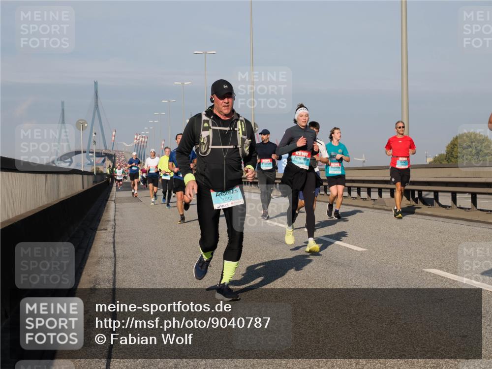 03.10.2025 - Köhlbrandbrückenlauf Fabian Wolf http://msf.ph/oto/9040787 03.10.2025 09:54:42 Position 3 1512, 1583 meine-sportfotos.de