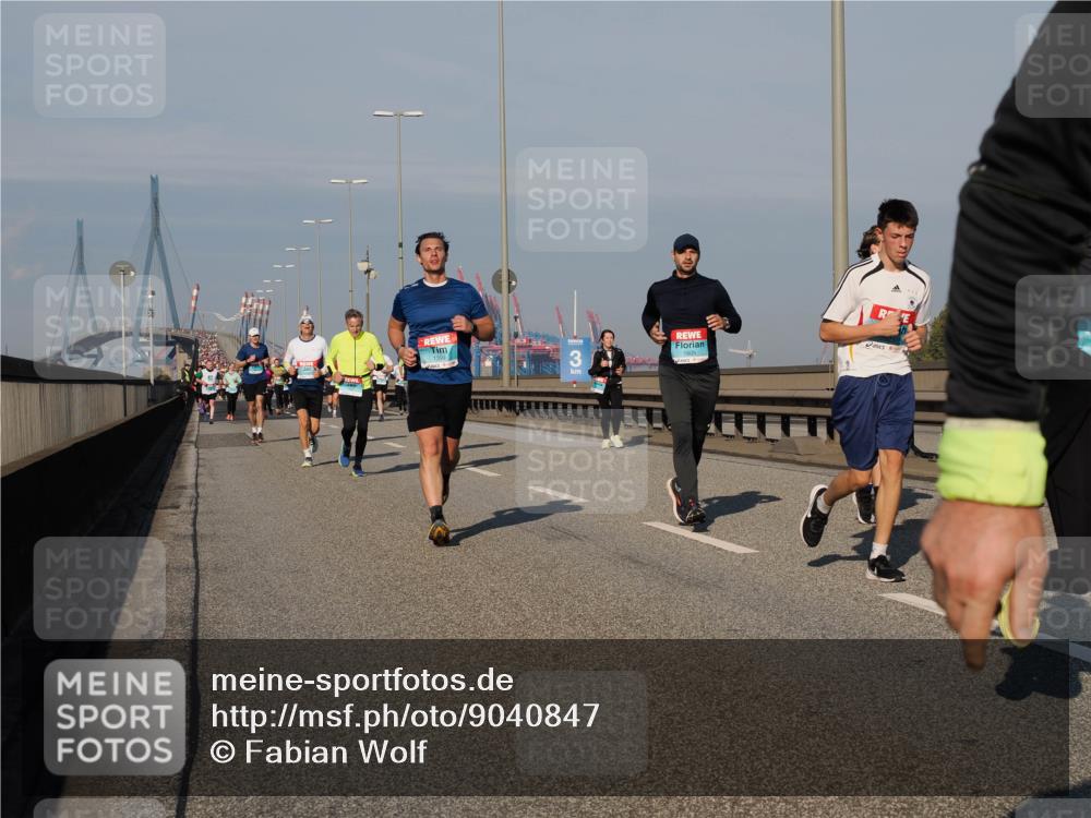 03.10.2025 - Köhlbrandbrückenlauf Fabian Wolf http://msf.ph/oto/9040847 03.10.2025 09:54:44 Position 3  meine-sportfotos.de