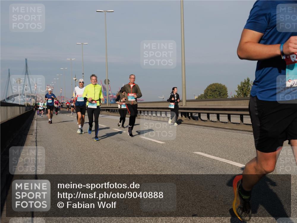 03.10.2025 - Köhlbrandbrückenlauf Fabian Wolf http://msf.ph/oto/9040888 03.10.2025 09:54:48 Position 3  meine-sportfotos.de