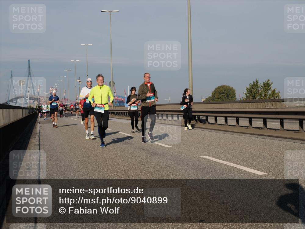 03.10.2025 - Köhlbrandbrückenlauf Fabian Wolf http://msf.ph/oto/9040899 03.10.2025 09:54:48 Position 3  meine-sportfotos.de