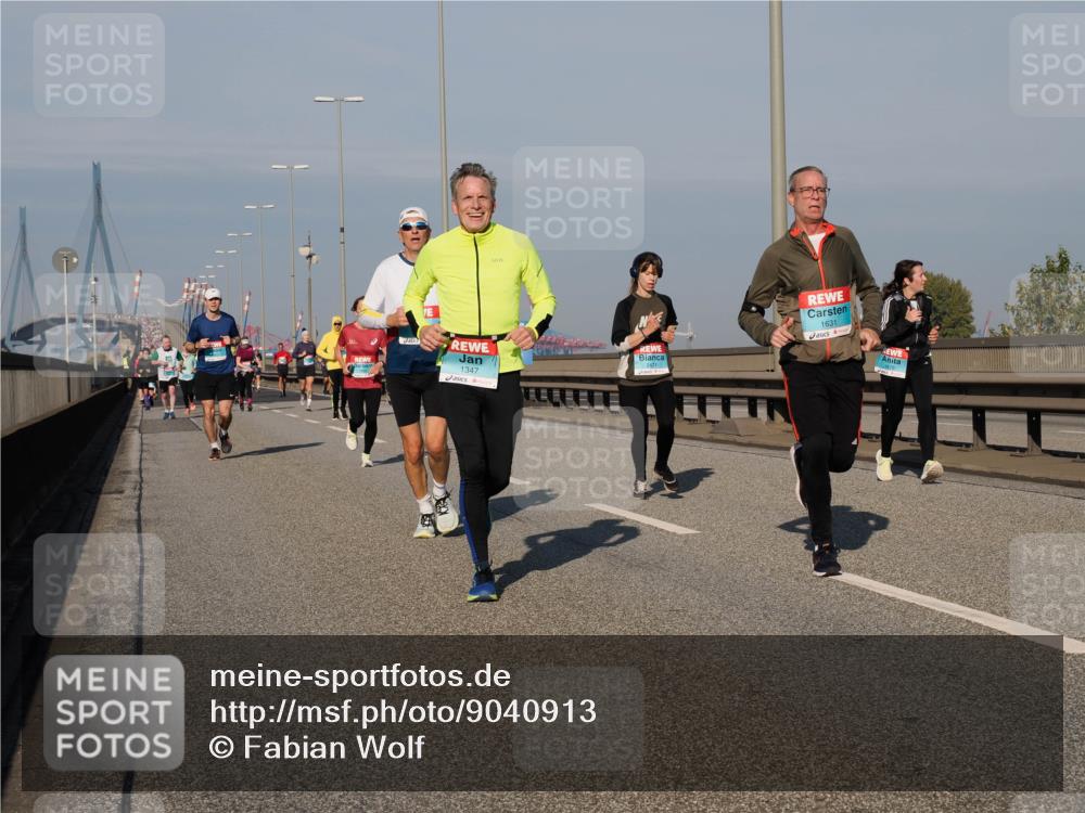 03.10.2025 - Köhlbrandbrückenlauf Fabian Wolf http://msf.ph/oto/9040913 03.10.2025 09:54:49 Position 3 1347, 1631, 2471 meine-sportfotos.de