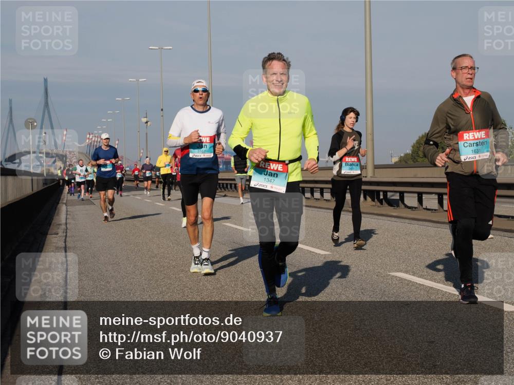 03.10.2025 - Köhlbrandbrückenlauf Fabian Wolf http://msf.ph/oto/9040937 03.10.2025 09:54:50 Position 3 3167, 1347, 2471, 1631 meine-sportfotos.de