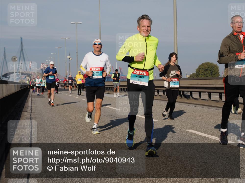 03.10.2025 - Köhlbrandbrückenlauf Fabian Wolf http://msf.ph/oto/9040943 03.10.2025 09:54:50 Position 3 3167, 1347, 2471, 163 meine-sportfotos.de
