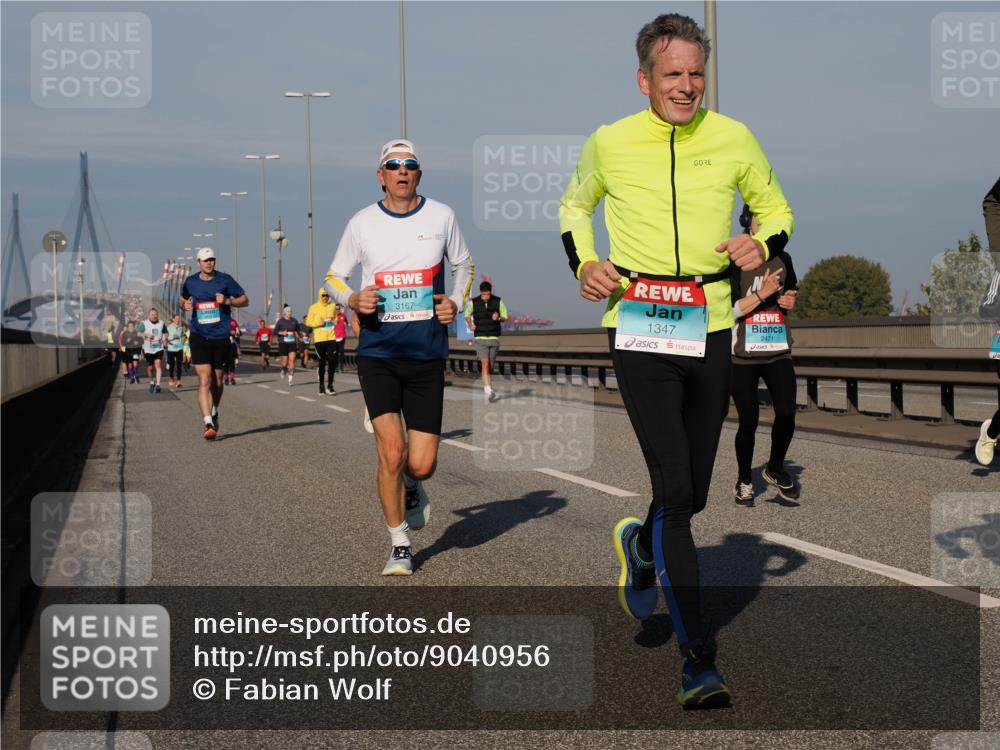 03.10.2025 - Köhlbrandbrückenlauf Fabian Wolf http://msf.ph/oto/9040956 03.10.2025 09:54:51 Position 3 3167, 1347, 2471 meine-sportfotos.de