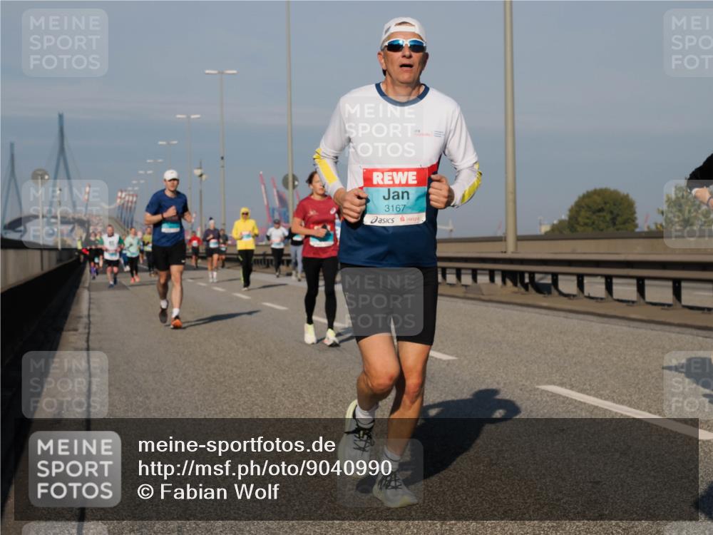 03.10.2025 - Köhlbrandbrückenlauf Fabian Wolf http://msf.ph/oto/9040990 03.10.2025 09:54:52 Position 3 3167 meine-sportfotos.de