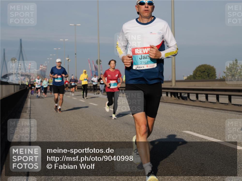 03.10.2025 - Köhlbrandbrückenlauf Fabian Wolf http://msf.ph/oto/9040998 03.10.2025 09:54:52 Position 3 3167 meine-sportfotos.de
