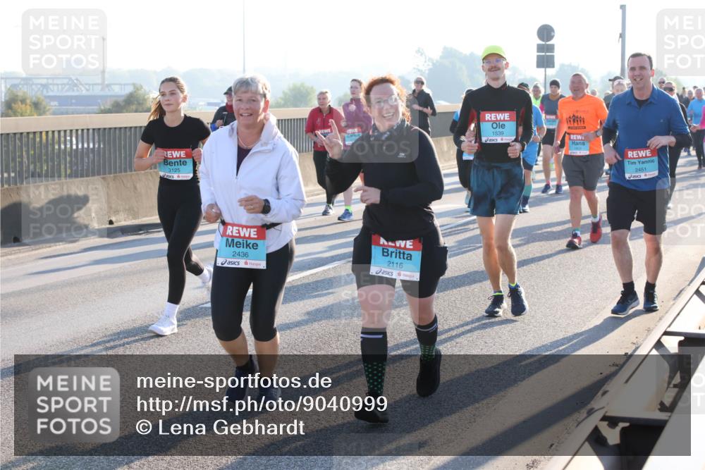 03.10.2025 - Köhlbrandbrückenlauf Lena Gebhardt http://msf.ph/oto/9040999 03.10.2025 09:25:21 Position 1 3125, 2436, 2116, 1539, 2451 meine-sportfotos.de
