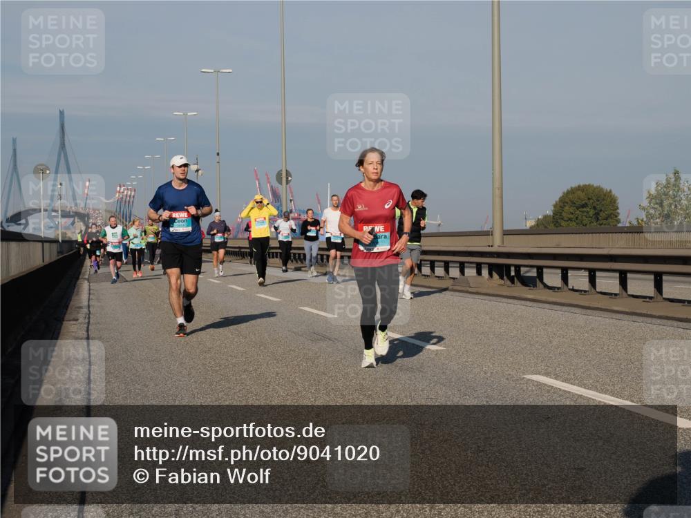 03.10.2025 - Köhlbrandbrückenlauf Fabian Wolf http://msf.ph/oto/9041020 03.10.2025 09:54:53 Position 3  meine-sportfotos.de