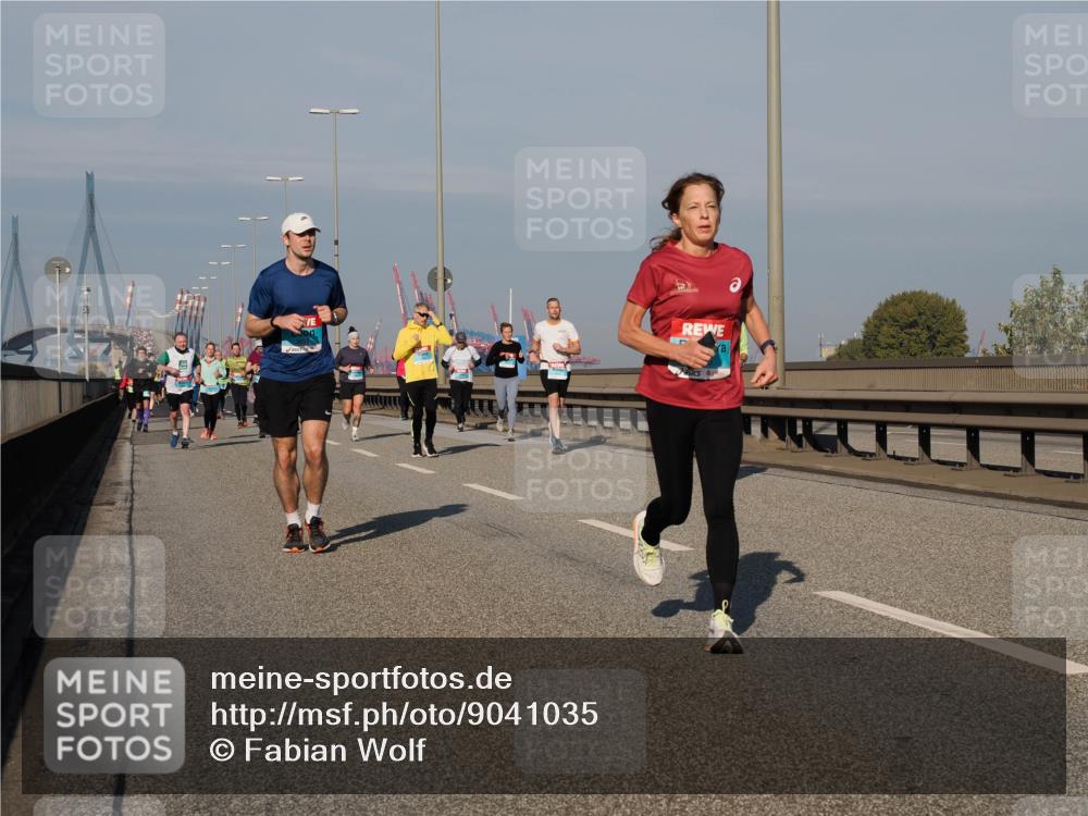 03.10.2025 - Köhlbrandbrückenlauf Fabian Wolf http://msf.ph/oto/9041035 03.10.2025 09:54:54 Position 3  meine-sportfotos.de