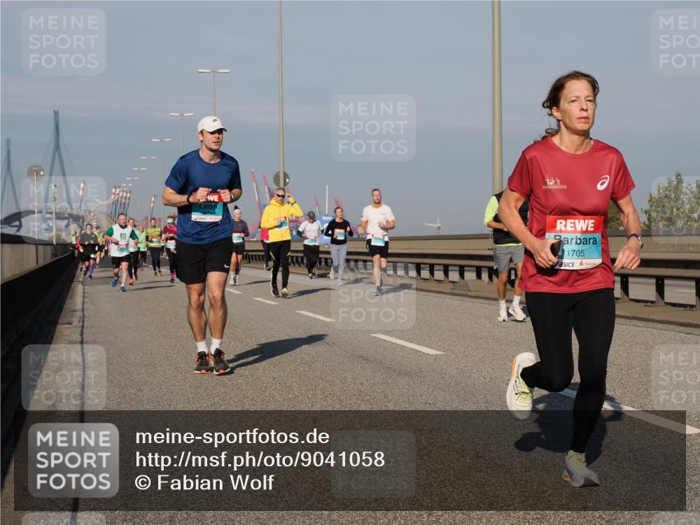 03.10.2025 - Köhlbrandbrückenlauf Fabian Wolf http://msf.ph/oto/9041058 03.10.2025 09:54:55 Position 3 3653, 1, 1705 meine-sportfotos.de