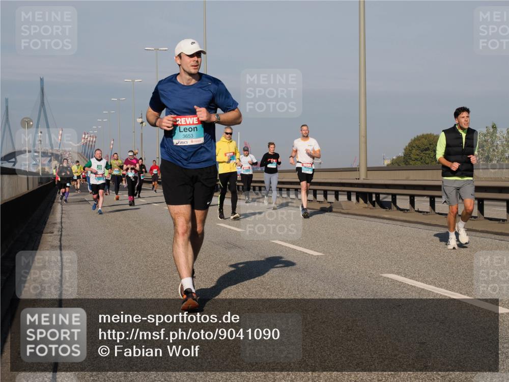 03.10.2025 - Köhlbrandbrückenlauf Fabian Wolf http://msf.ph/oto/9041090 03.10.2025 09:54:56 Position 3 3653 meine-sportfotos.de