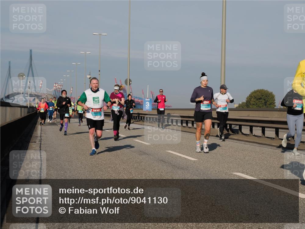 03.10.2025 - Köhlbrandbrückenlauf Fabian Wolf http://msf.ph/oto/9041130 03.10.2025 09:55:01 Position 3 3 meine-sportfotos.de