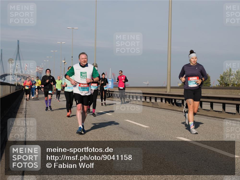 03.10.2025 - Köhlbrandbrückenlauf Fabian Wolf http://msf.ph/oto/9041158 03.10.2025 09:55:03 Position 3 3, 1801, 1522 meine-sportfotos.de