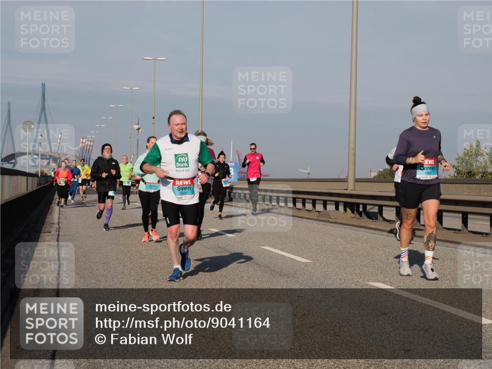 03.10.2025 - Köhlbrandbrückenlauf Fabian Wolf http://msf.ph/oto/9041164 03.10.2025 09:55:03 Position 3 1522, 1801 meine-sportfotos.de