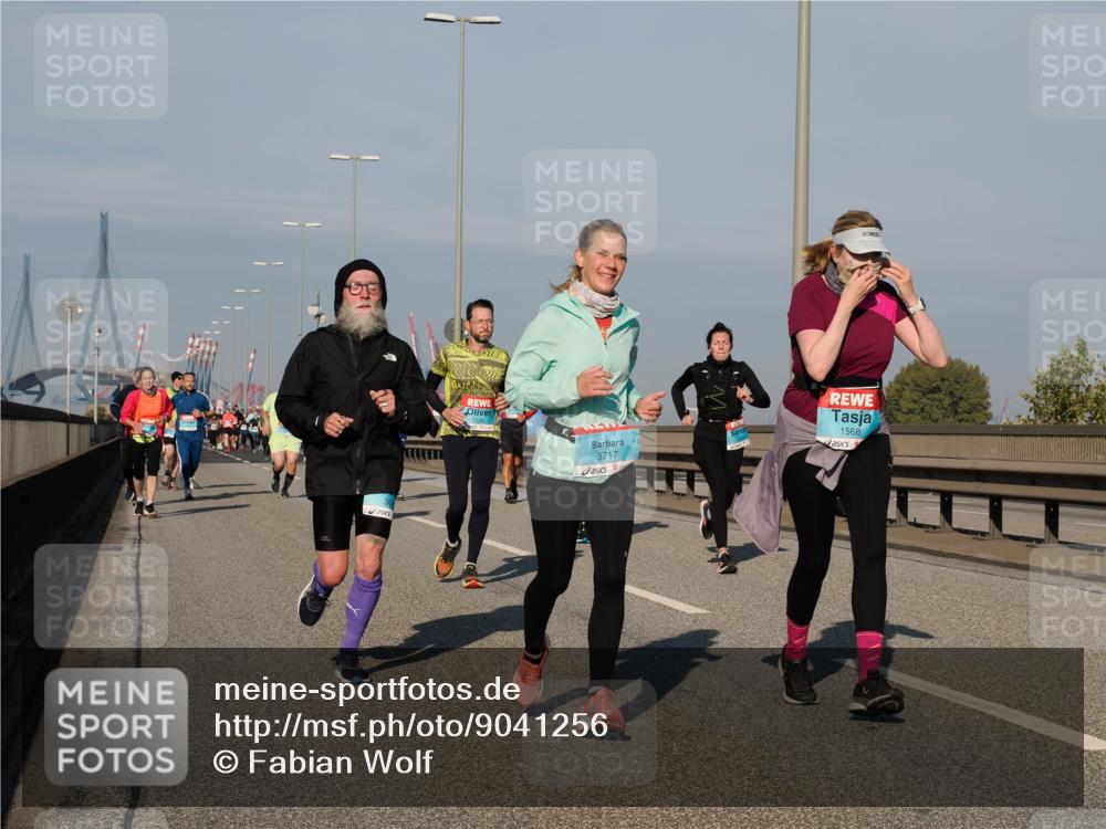 03.10.2025 - Köhlbrandbrückenlauf Fabian Wolf http://msf.ph/oto/9041256 03.10.2025 09:55:06 Position 3 1520, 3717, 1568 meine-sportfotos.de