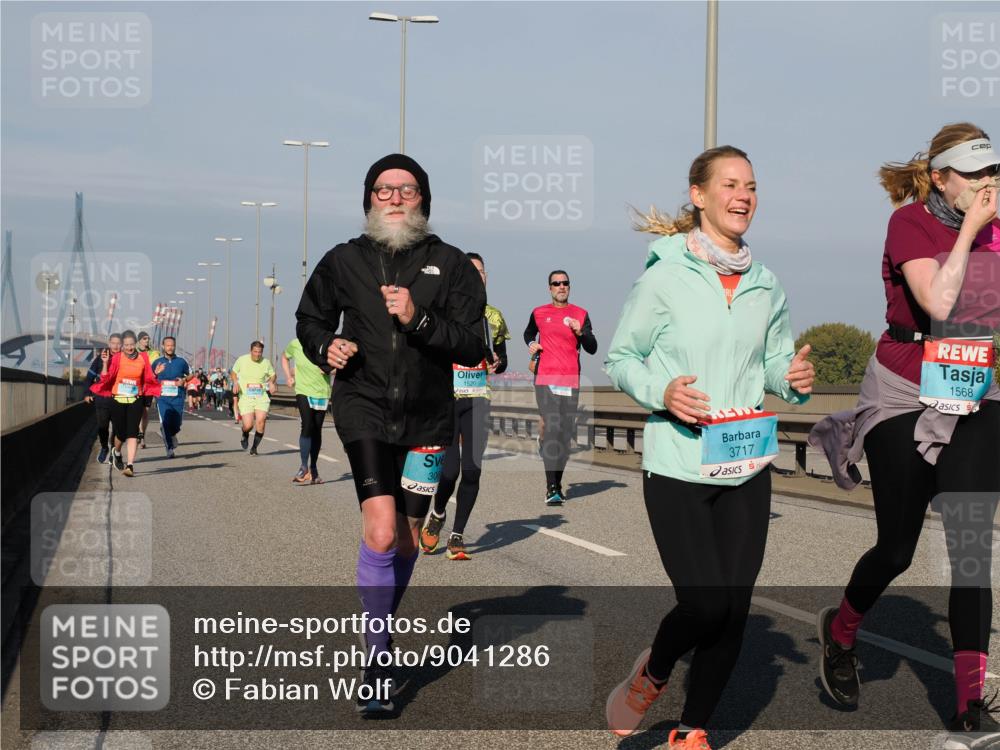 03.10.2025 - Köhlbrandbrückenlauf Fabian Wolf http://msf.ph/oto/9041286 03.10.2025 09:55:07 Position 3 306, 1520, 3717, 1568 meine-sportfotos.de