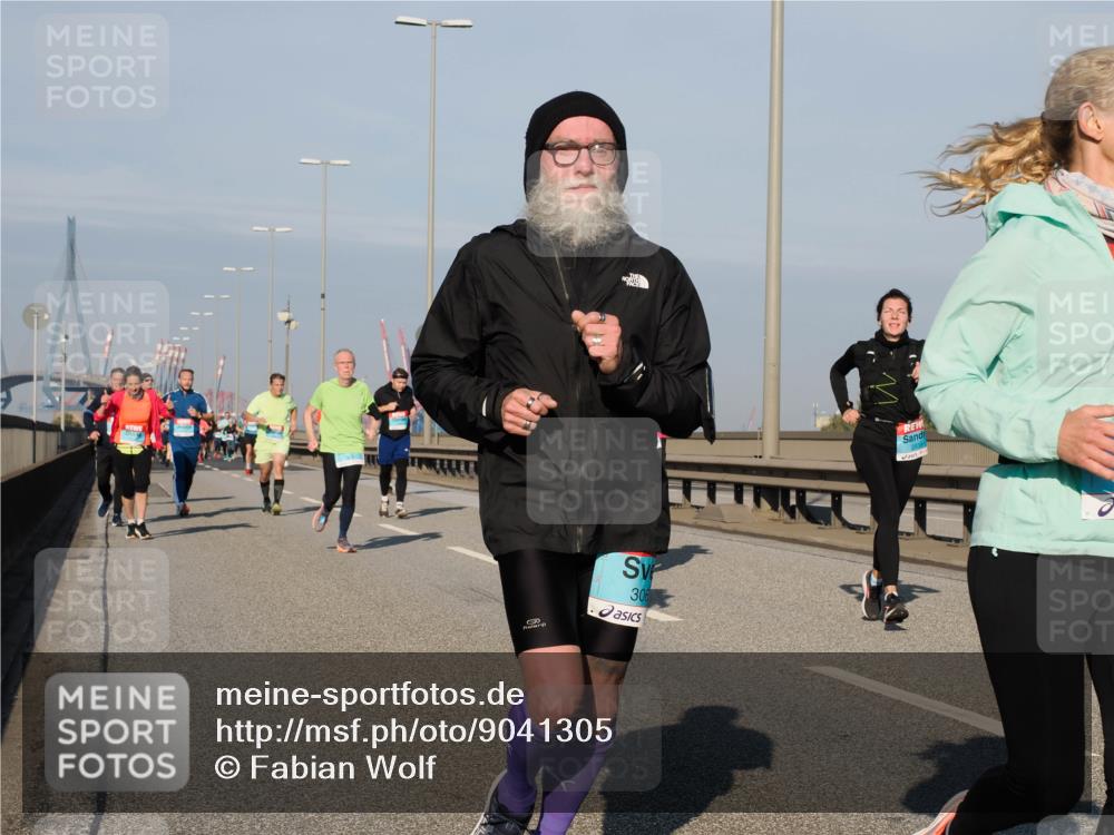 03.10.2025 - Köhlbrandbrückenlauf Fabian Wolf http://msf.ph/oto/9041305 03.10.2025 09:55:08 Position 3 306 meine-sportfotos.de