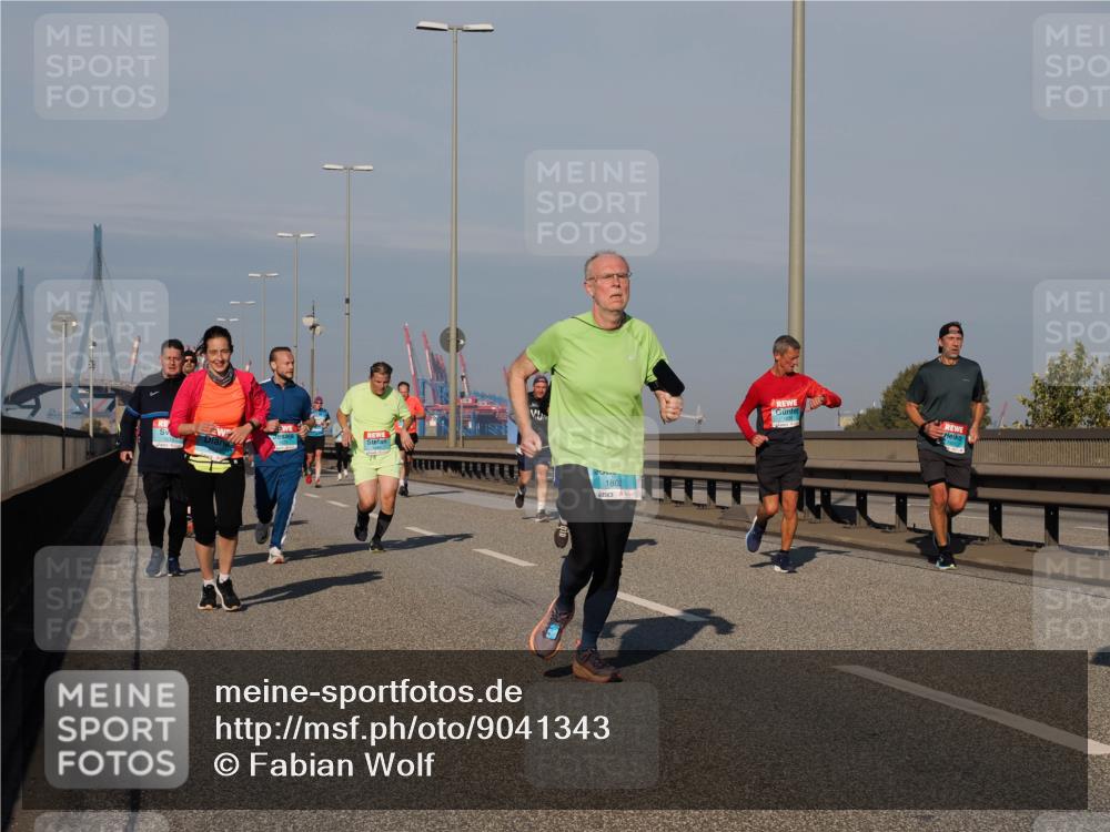 03.10.2025 - Köhlbrandbrückenlauf Fabian Wolf http://msf.ph/oto/9041343 03.10.2025 09:55:11 Position 3 1802 meine-sportfotos.de