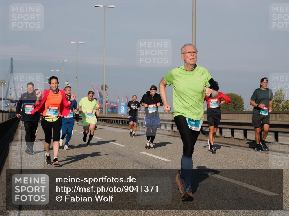03.10.2025 - Köhlbrandbrückenlauf Fabian Wolf http://msf.ph/oto/9041371 03.10.2025 09:55:12 Position 3  meine-sportfotos.de