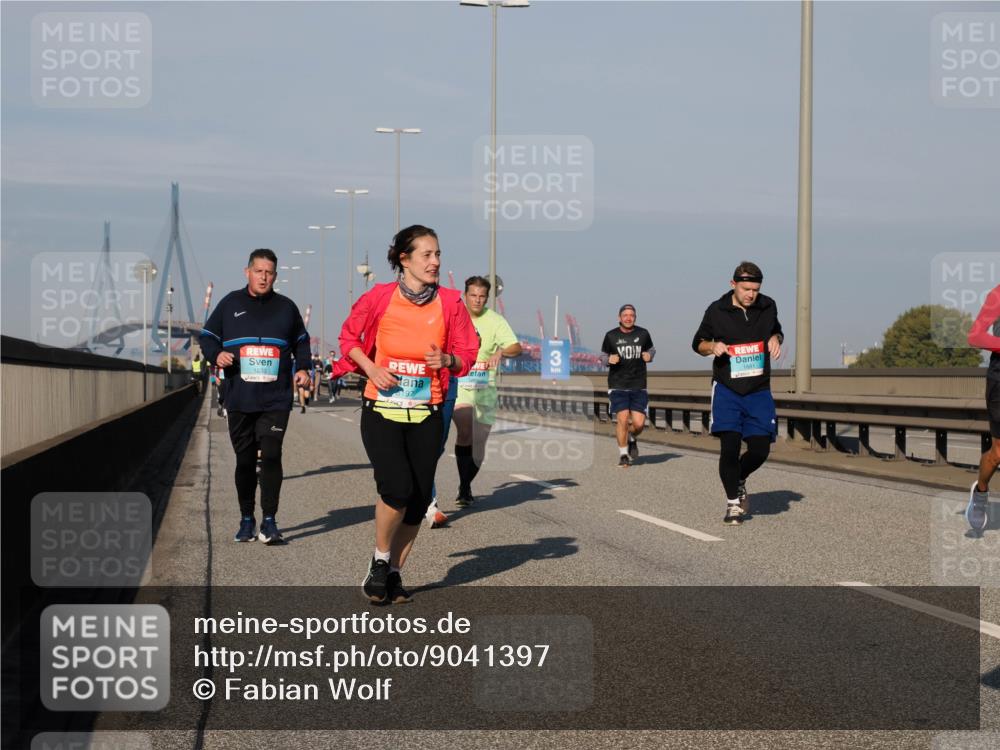 03.10.2025 - Köhlbrandbrückenlauf Fabian Wolf http://msf.ph/oto/9041397 03.10.2025 09:55:13 Position 3 1233 meine-sportfotos.de