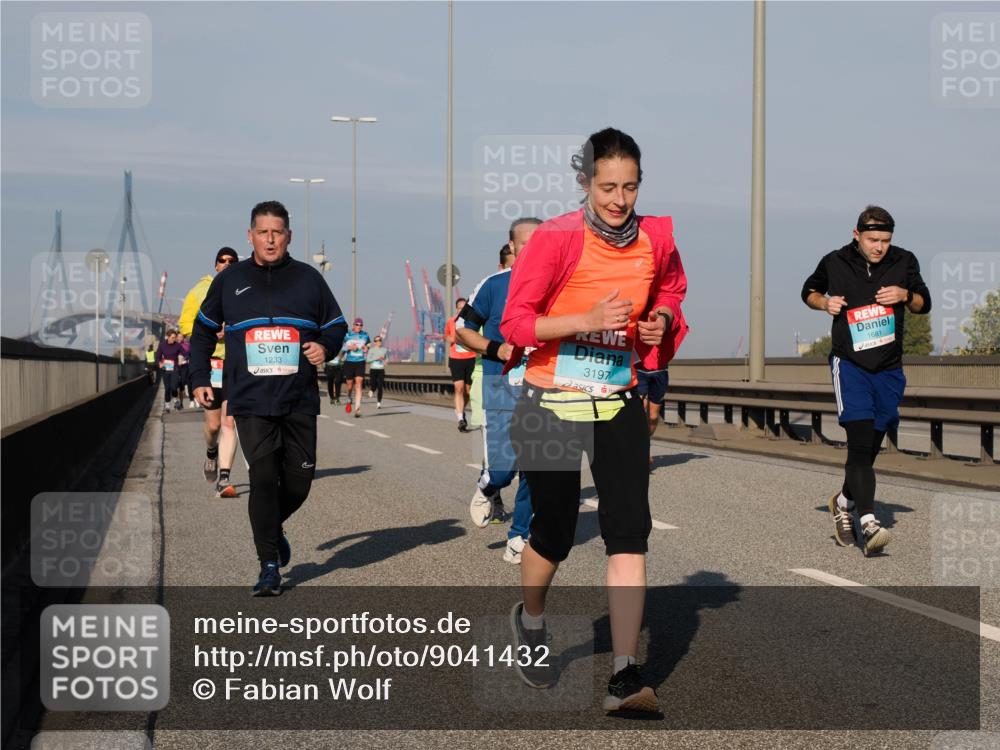 03.10.2025 - Köhlbrandbrückenlauf Fabian Wolf http://msf.ph/oto/9041432 03.10.2025 09:55:14 Position 3 1233, 3197, 1681 meine-sportfotos.de
