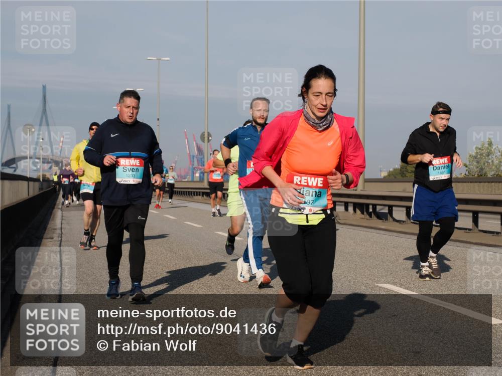 03.10.2025 - Köhlbrandbrückenlauf Fabian Wolf http://msf.ph/oto/9041436 03.10.2025 09:55:14 Position 3 1233, 197, 1681 meine-sportfotos.de