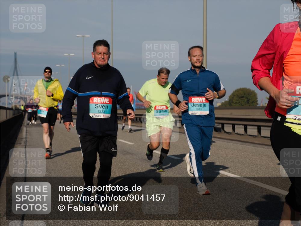 03.10.2025 - Köhlbrandbrückenlauf Fabian Wolf http://msf.ph/oto/9041457 03.10.2025 09:55:15 Position 3 1233, 1269, 1675 meine-sportfotos.de
