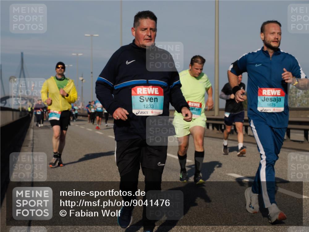03.10.2025 - Köhlbrandbrückenlauf Fabian Wolf http://msf.ph/oto/9041476 03.10.2025 09:55:16 Position 3 1233, 1675 meine-sportfotos.de
