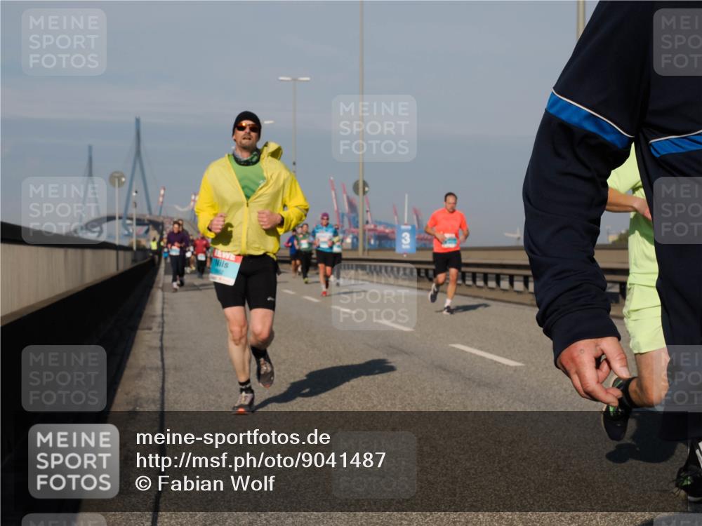 03.10.2025 - Köhlbrandbrückenlauf Fabian Wolf http://msf.ph/oto/9041487 03.10.2025 09:55:17 Position 3  meine-sportfotos.de
